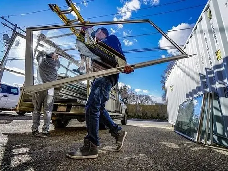 Coupe d'un vitrage isolant à deux verres avec intercalaire — Clarté Vitrerie