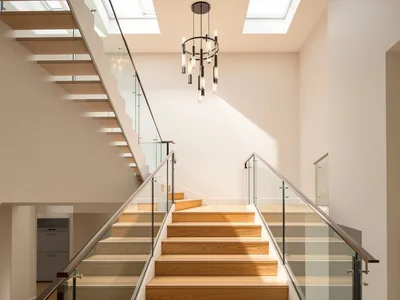 Garde-corps d'escalier intérieur en verre — Clarté Vitrerie